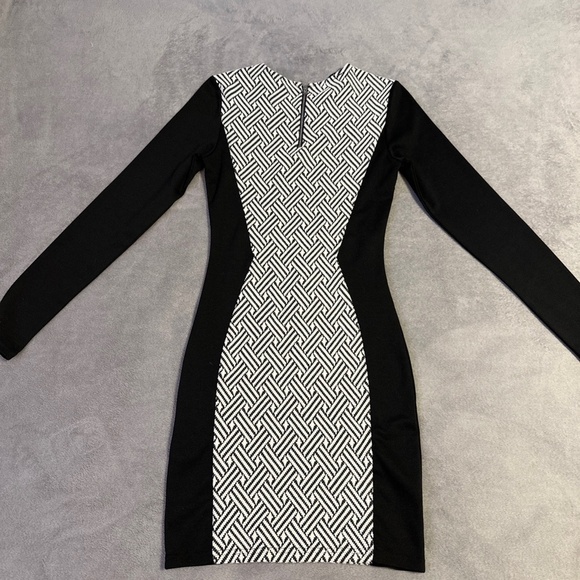 H&M Bodycon Mini Dress Size 4 Small Y2K Old Money Monochrome Chic Minimalist - Picture 7 of 7